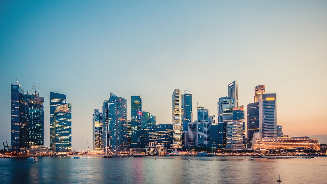Singapore vs Hong Kong REITs: Side-by-Side Metrics Across Yield, Structure, and Market Breadth